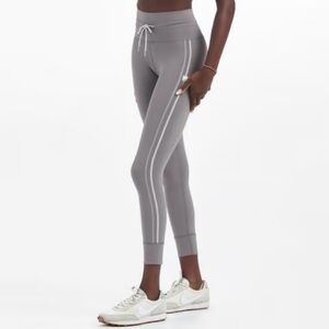 Vuori Size S Smoke Grey Daily Sport Drawstring Leggings